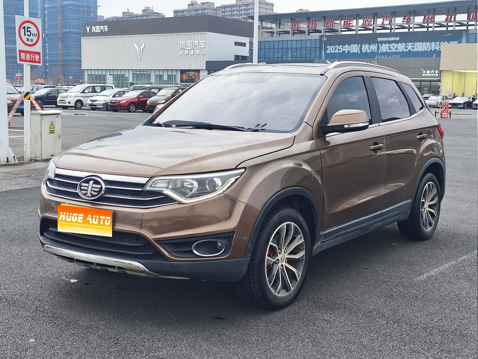 MY2017 Senia R7 1.6L MT Luxury Version 
