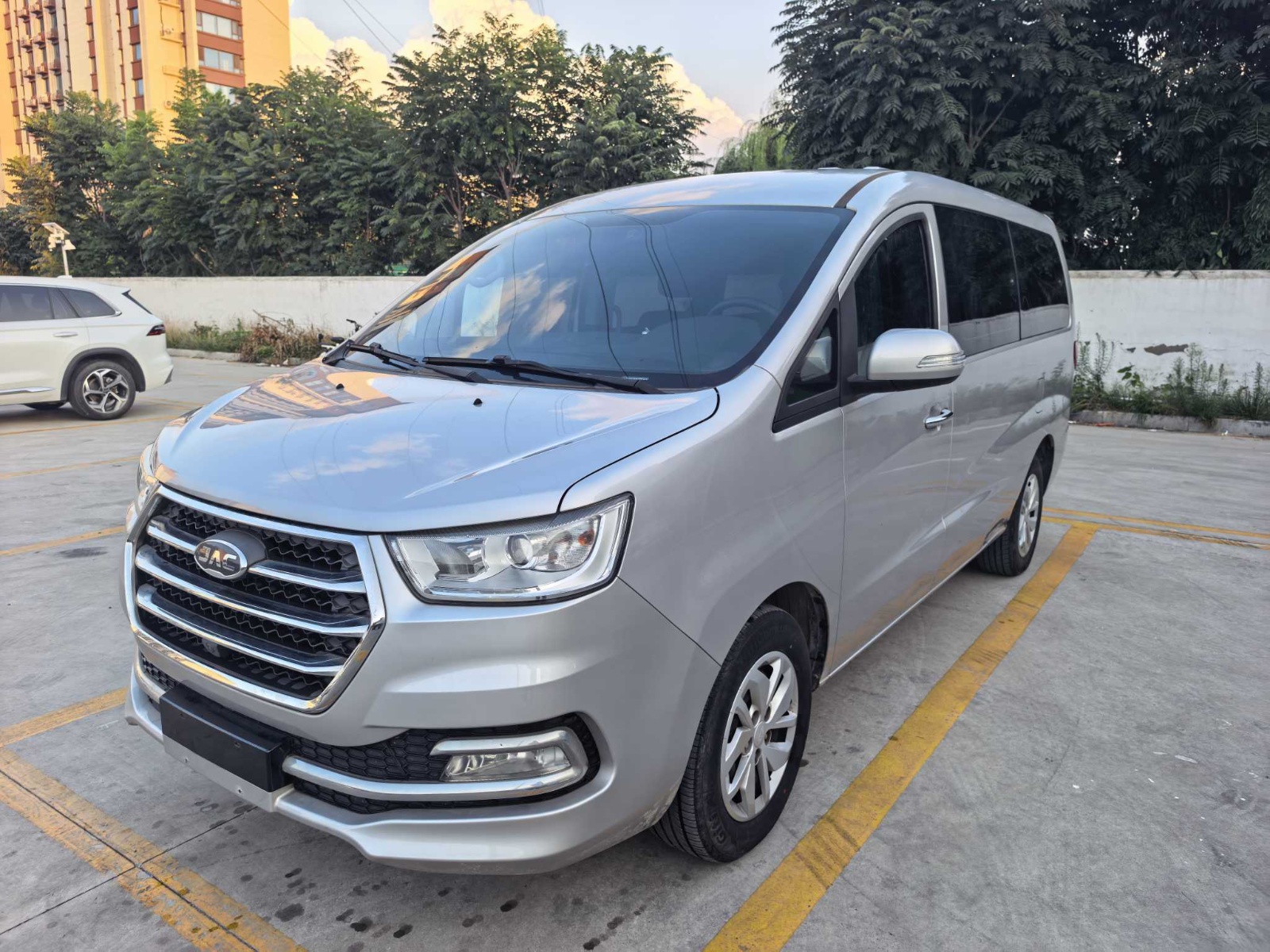 2019款 瑞风M4 商旅系列 2.0L 手动舒适型 国VI