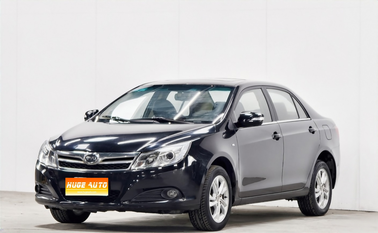 MY2015 Surui 1.5L MT Luxury