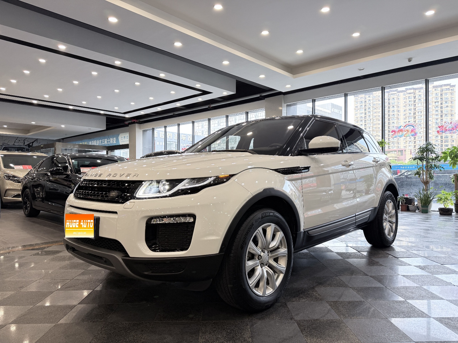 MY2018 Range Rover Evoque 240PS PURE Fashion Version 