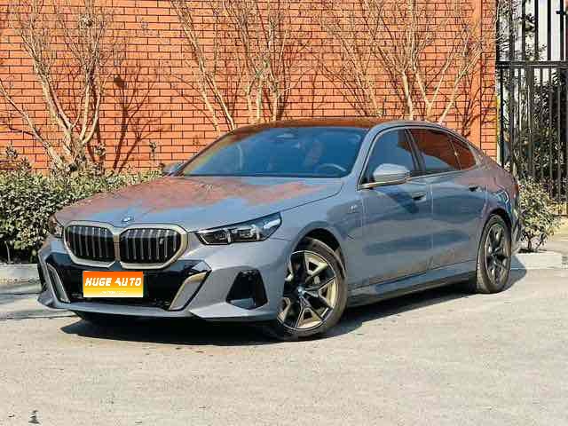 MY2024 BMW i5 eDrive 35L Exclusive M Sport kit