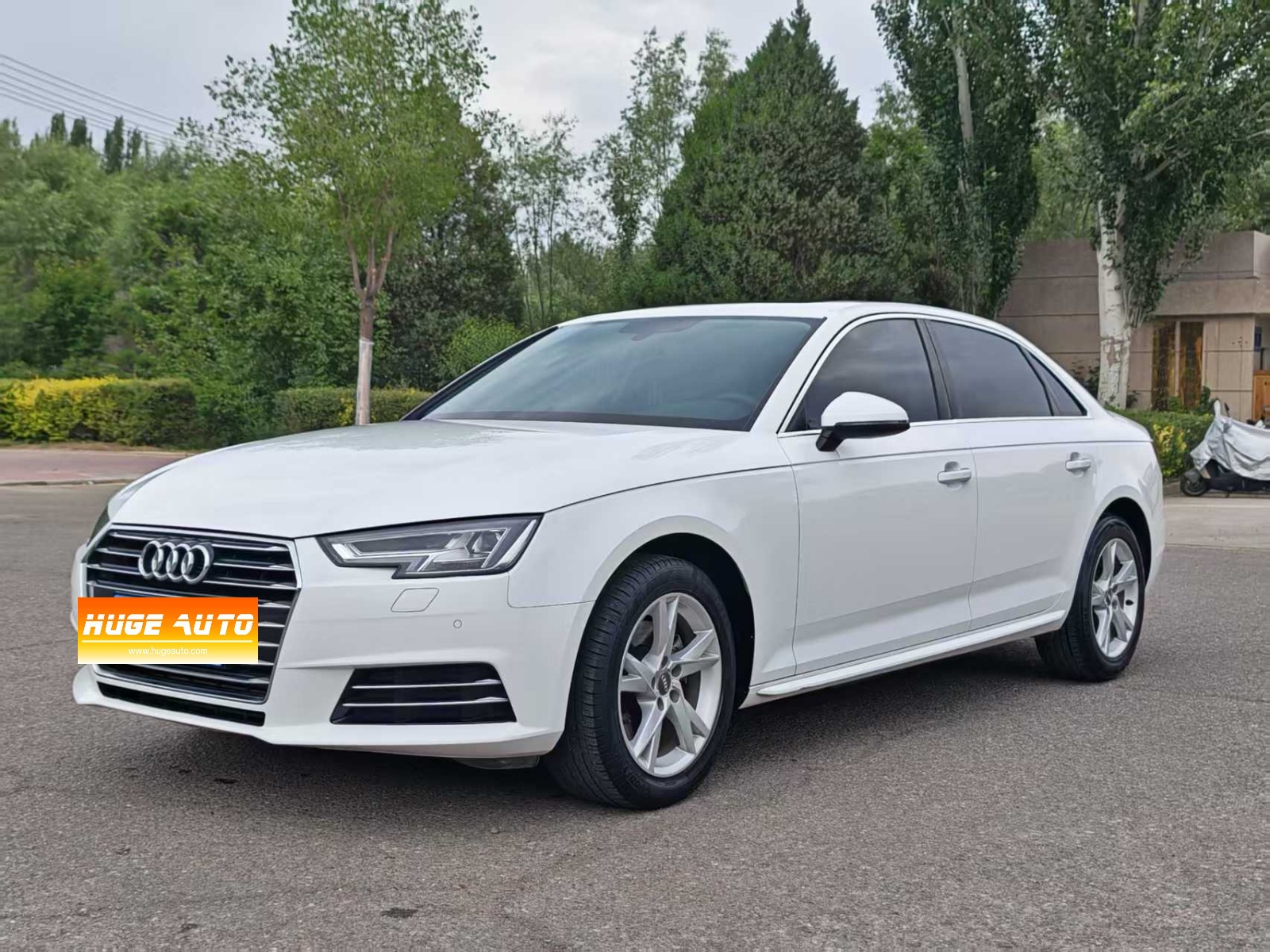 2018款 奥迪A4L 30周年型 40 TFSI 进取型
