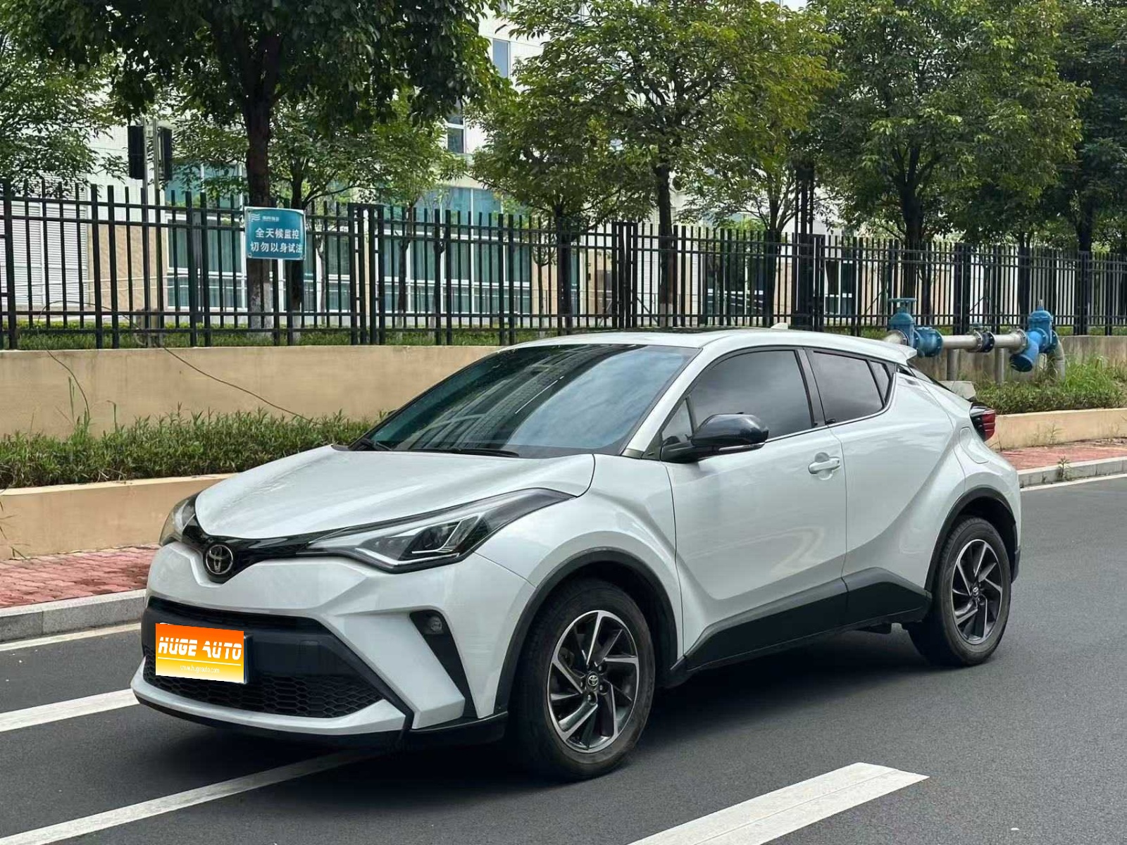 MY2021  Toyota C-HR 2.0L  Luxury