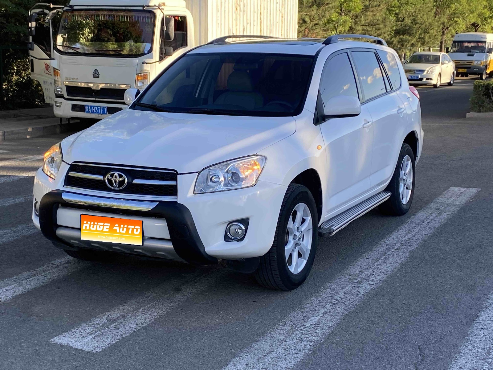 MY2011 RAV4 2.0L AT Luxury 