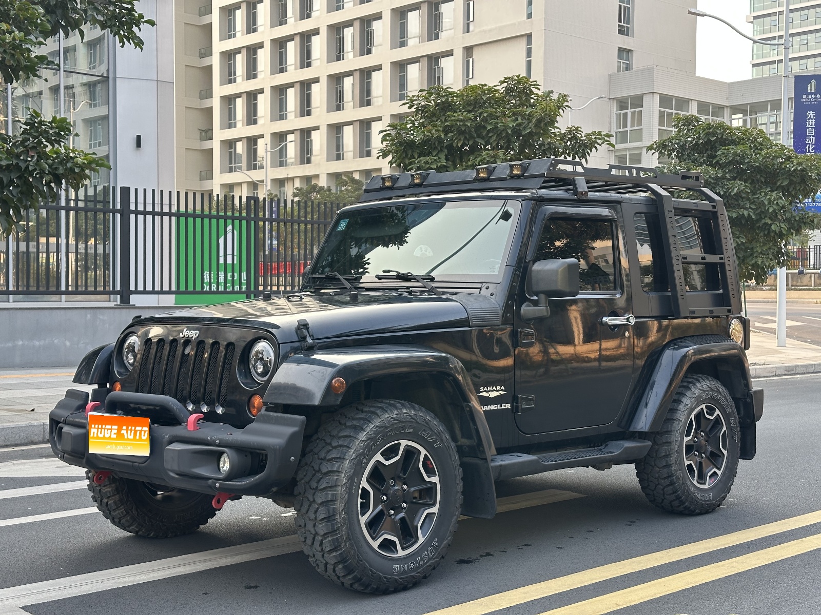 MY2010  Wrangler  3.8L  2-Door  Sahara