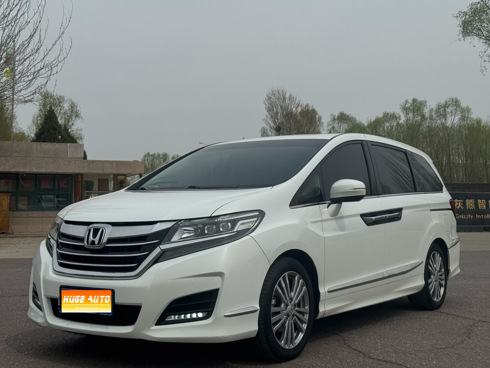 MY2016 Elysion 2.4L Fashion Version 