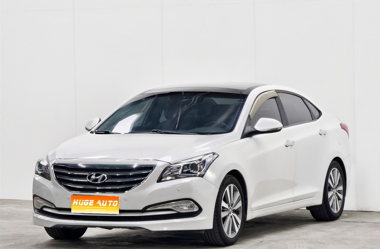 MY2014 Mistra 1.8L AT Distinguished Version DLX