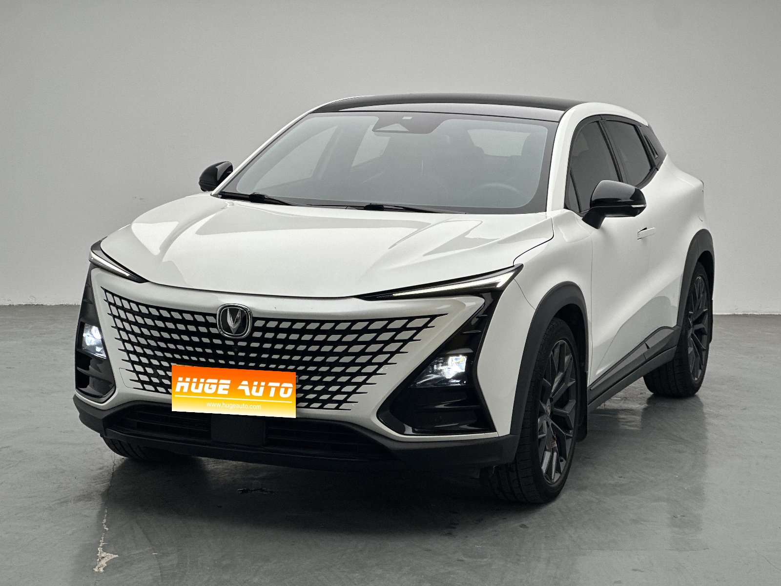 2022款 长安UNI-T 2.0T 尊贵型
