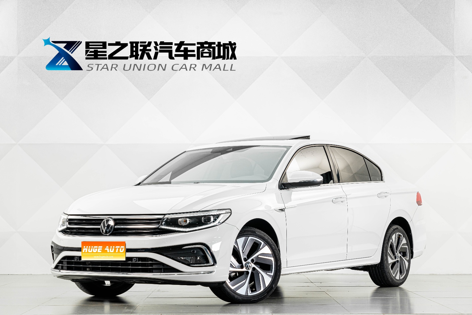 MY2023 Bora 300TSI DSG Honor