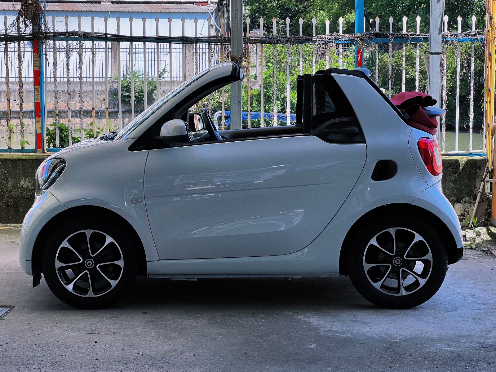 MY2016 smart fortwo 1.0L 52kW Cabriolet Passion Version 