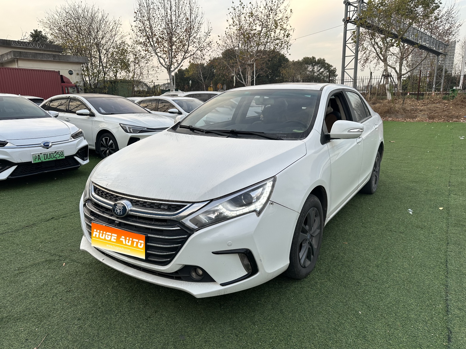 2017款 秦新能源 1.5T 尊贵型