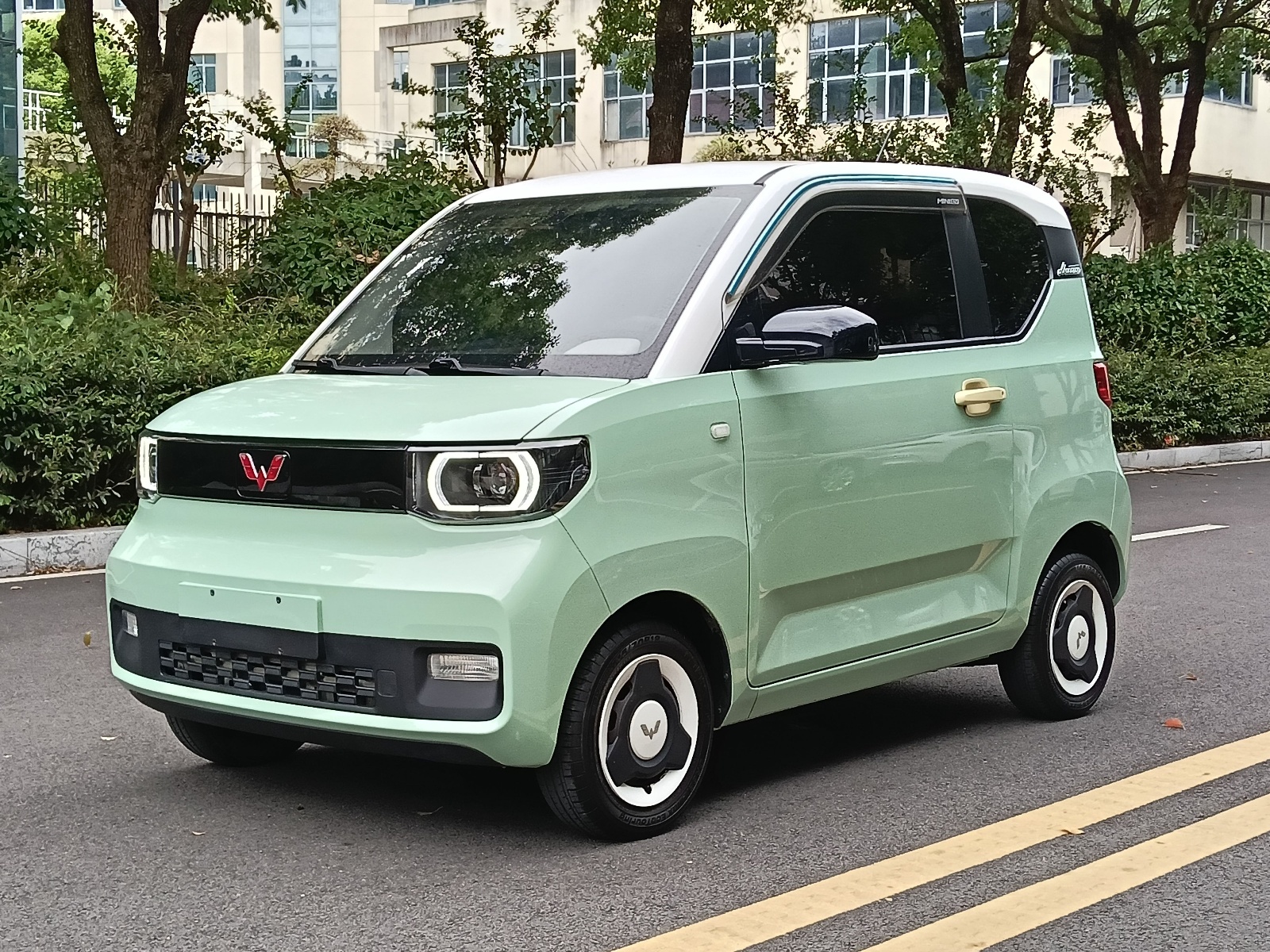 MY2022 Hongguang MINI EV Macaroon Enjoy Version Lithium iron phosphate