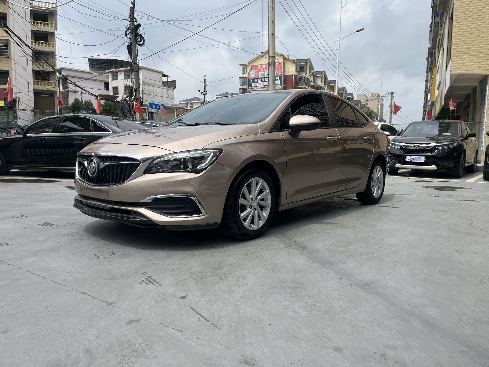 MY2019 Verano Sedan 15S AT Advanced 