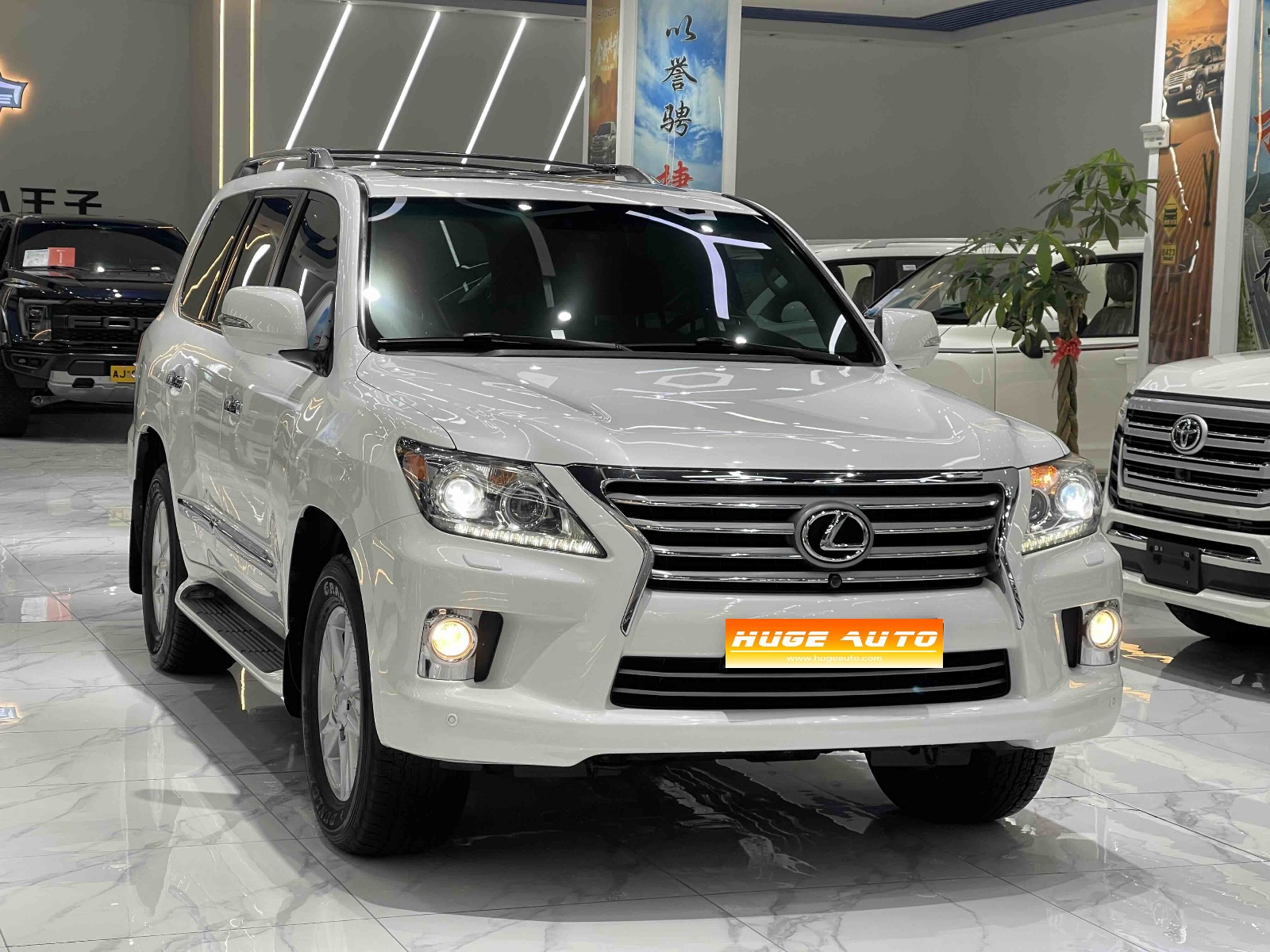 MY2012  Lexus LX 570