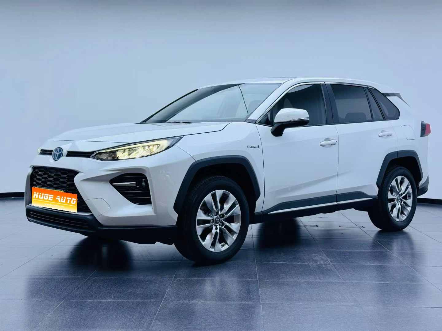MY2021 Wildlander Hybrid 2.5L E-CVT 4WD Luxury Version 