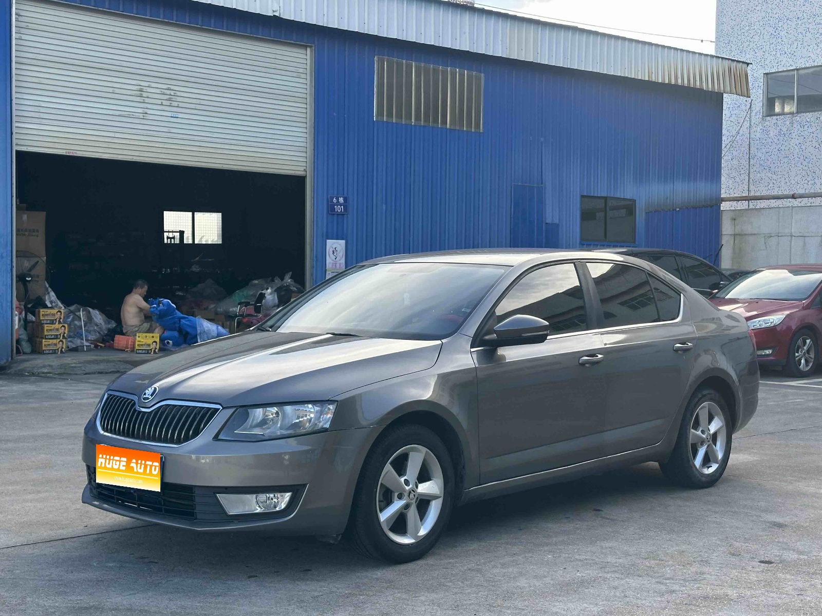 MY2015 Octavia 1.6L MT ZHI