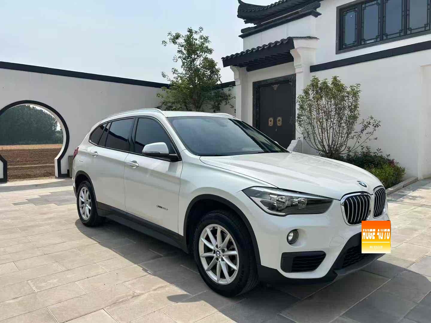 MY2016  BMW  X1 sDrive18Li  Fashion