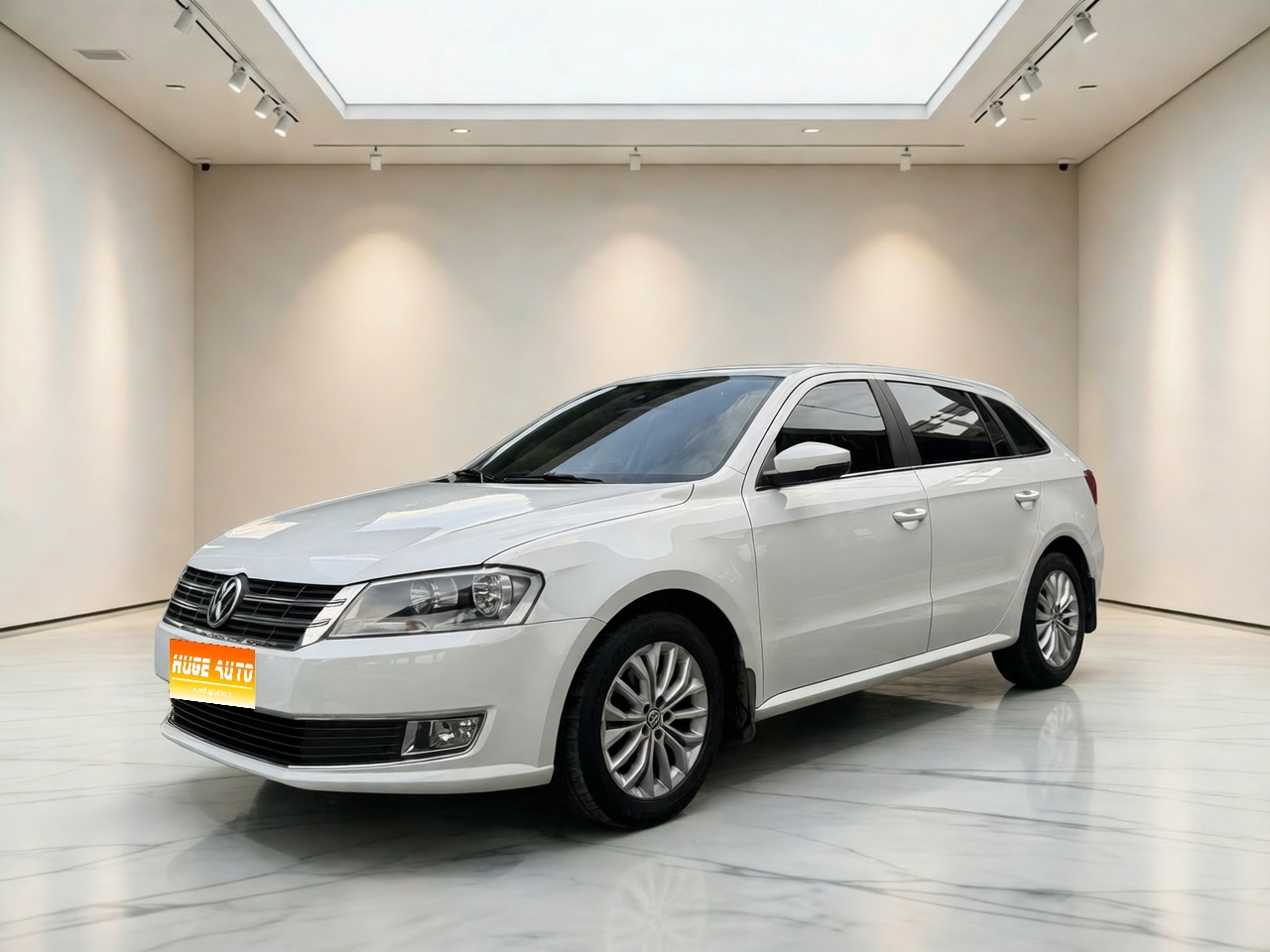 MY2013 Gran Lavida 1.6L AT Luxury 