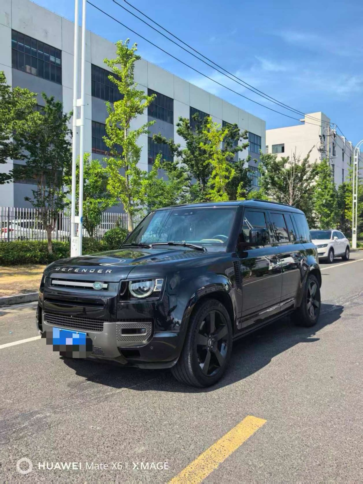 MY2025 Land Rover Defender 110 3.0T P400 X-Dynamic HSE