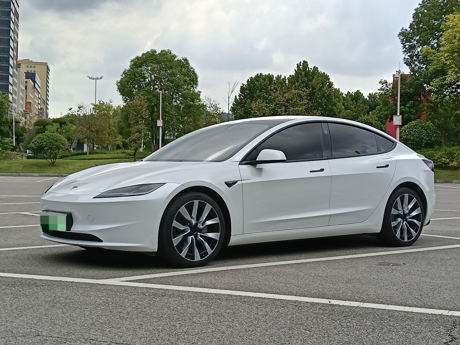 MY2023 Model 3 Long Range AWD
