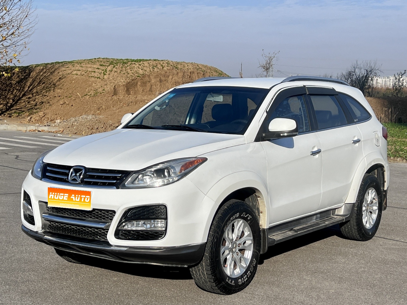 MY2013 Yusheng S350 2.4T 2WD MT Diesel Luxury 5 seaters