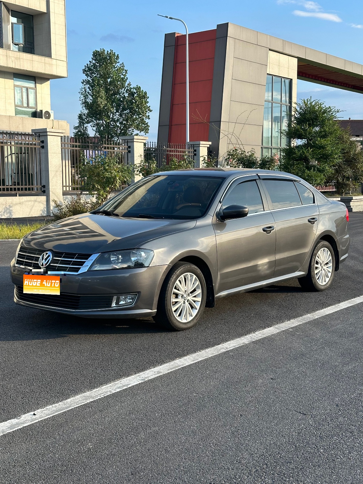 MY2013  Lavida 1.4TSI DSG Luxury