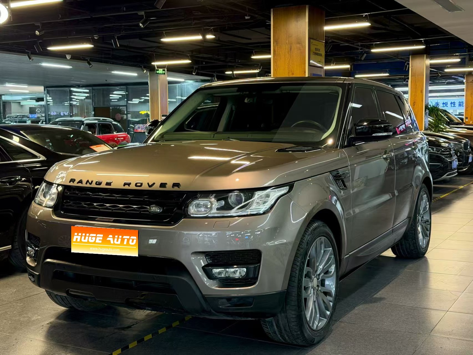 MY2014 Range Rover Sport 3.0 SC V6 HSE DYNAMIC