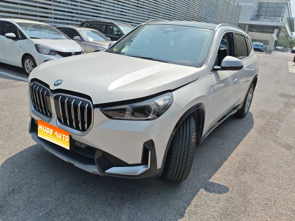 2023款 宝马X1 sDrive20Li X设计套装