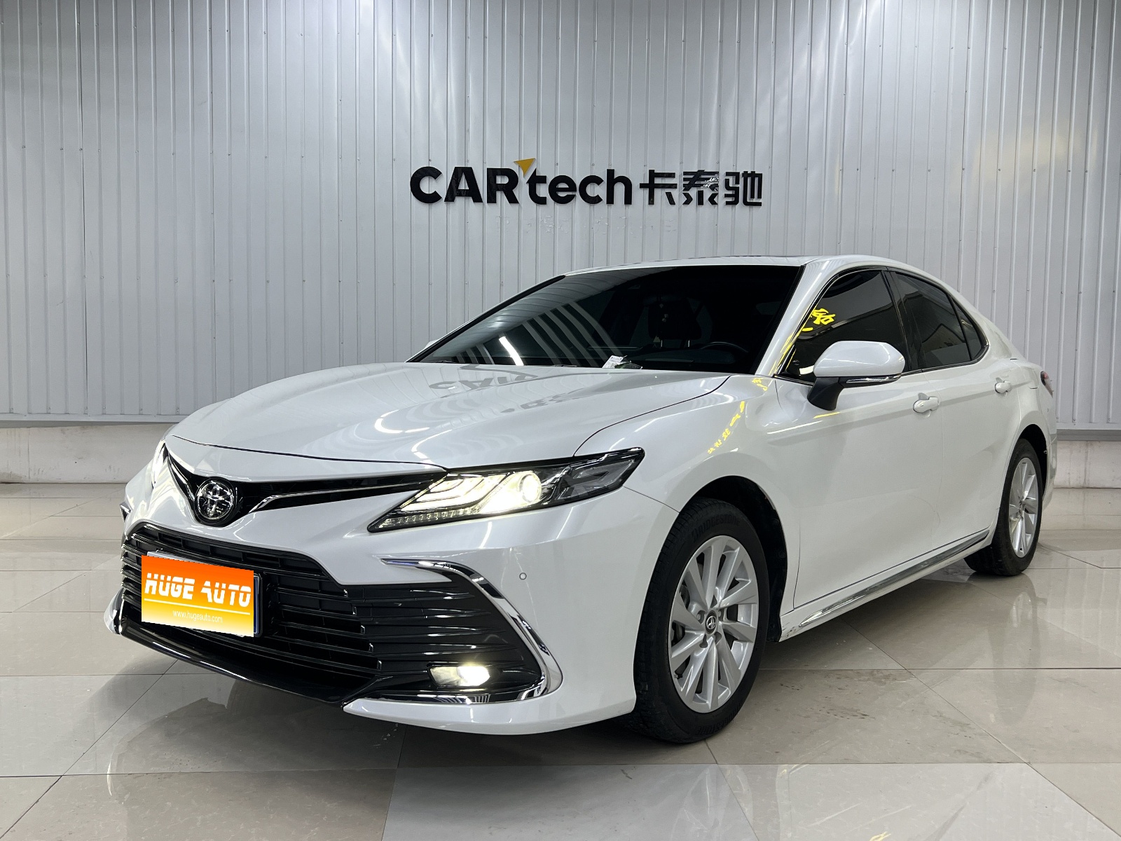2023款 凯美瑞 2.0G 豪华版