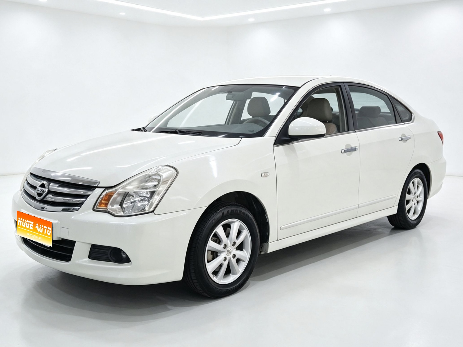MY2016 Sylphy Classic 1.6XE AT Lead Version