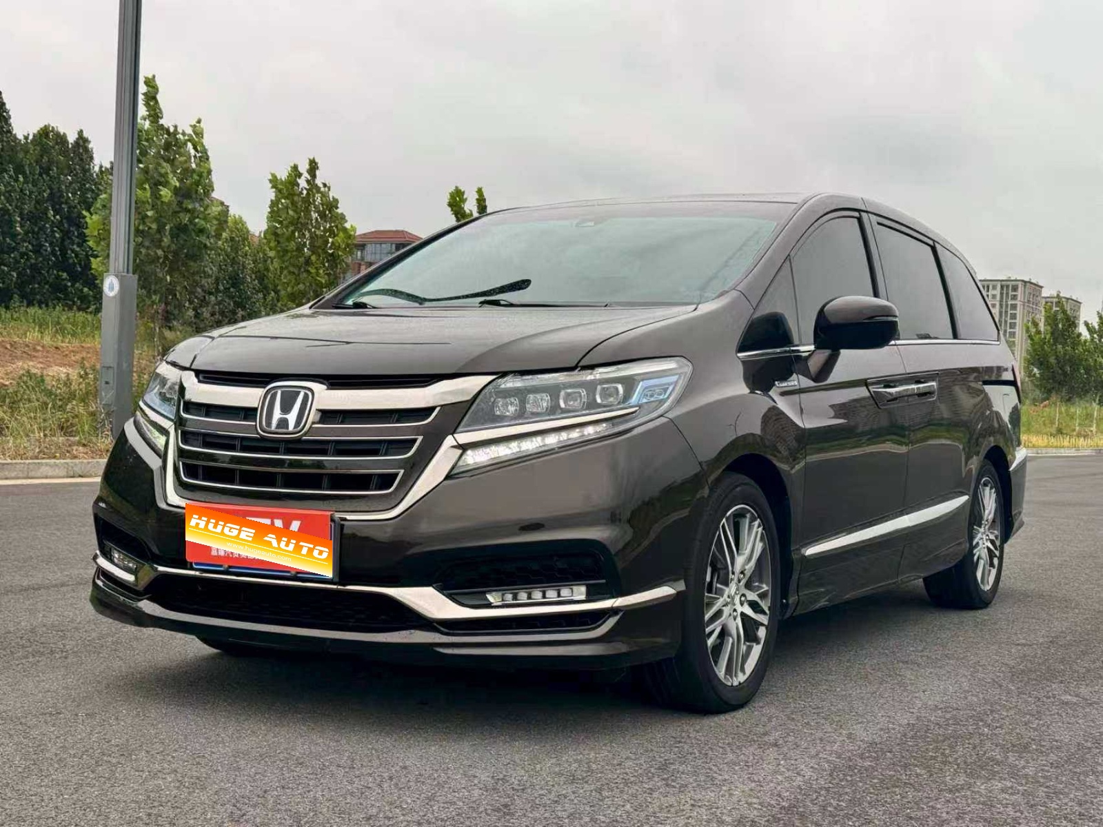 MY2019 Elysion 2.0L Hybrid Luxury Version 
