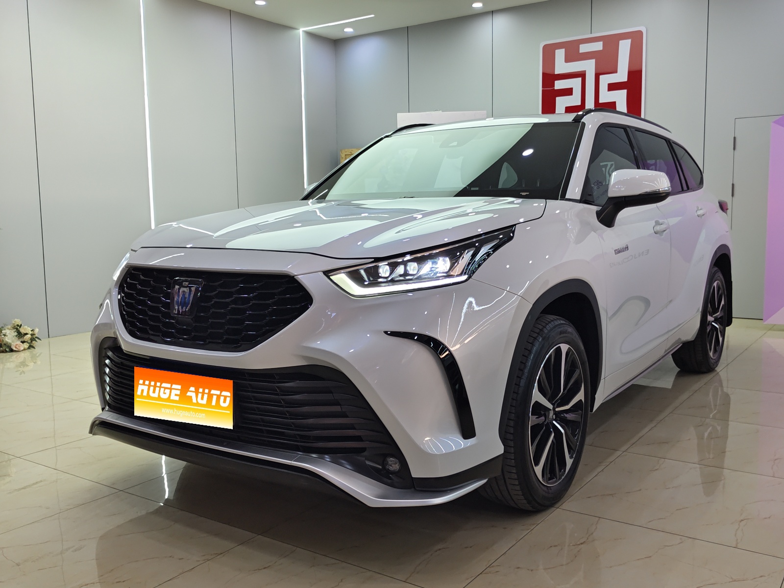 MY2021 Crown Kluger 2.5L HEV 4WD Luxury Version 