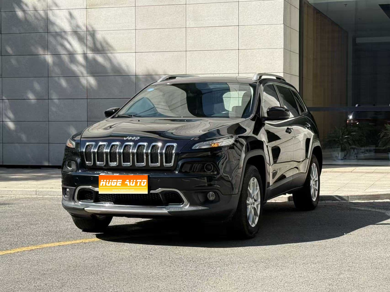 MY2016 CHEROKEE 2.4L Professional Intelligent Version