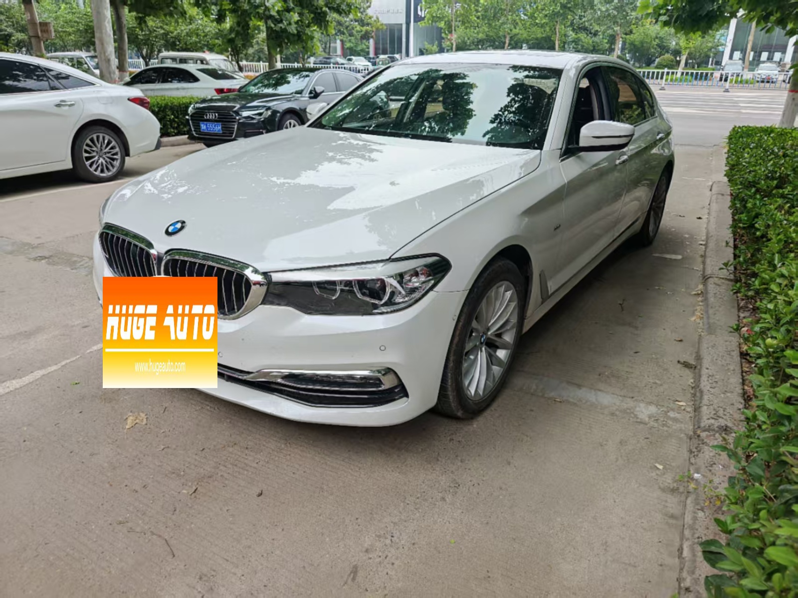 MY2018 BMW 5 Series 525Li Luxury Package