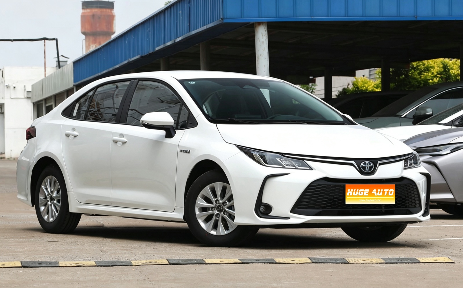 2023款 卡罗拉 1.8L 智能电混双擎 精英版