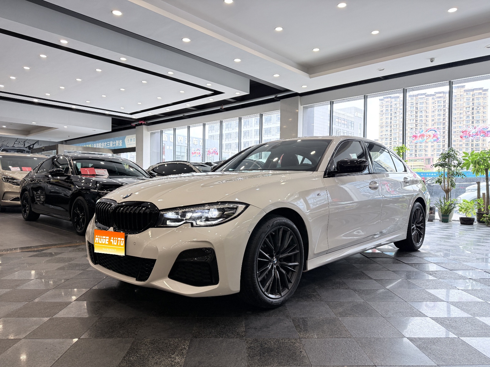 MY2022 BMW 3 Series 325Li M Sport Night Kit 