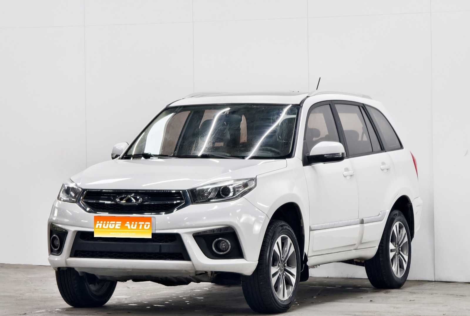 MY2015 Tiggo 3 1.6L MT Intelligent Sport Version 