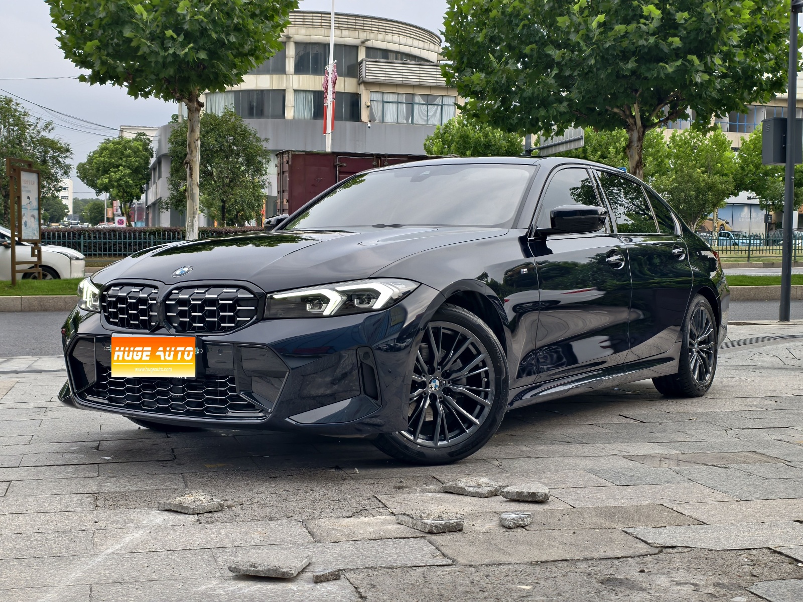 MY2024 BMW 3 Series 325Li M Sport Night Kit