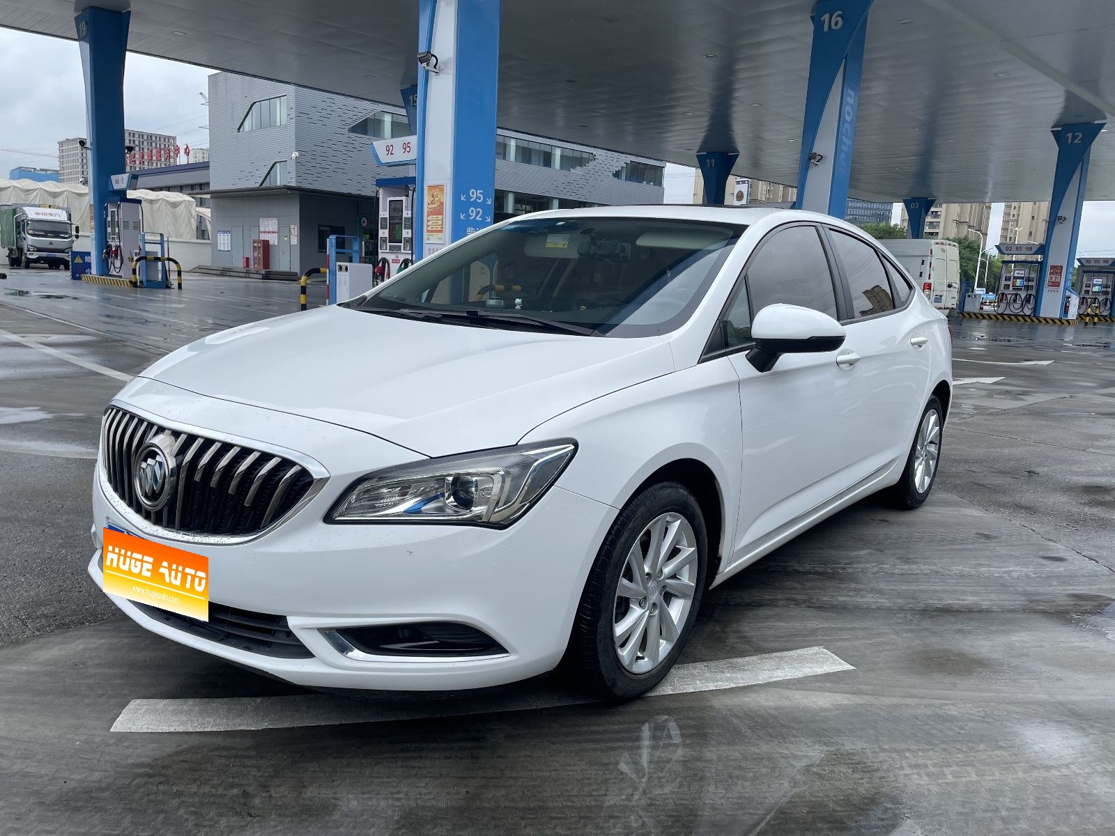 MY2017 Verano Sedan 15S AT Advanced 