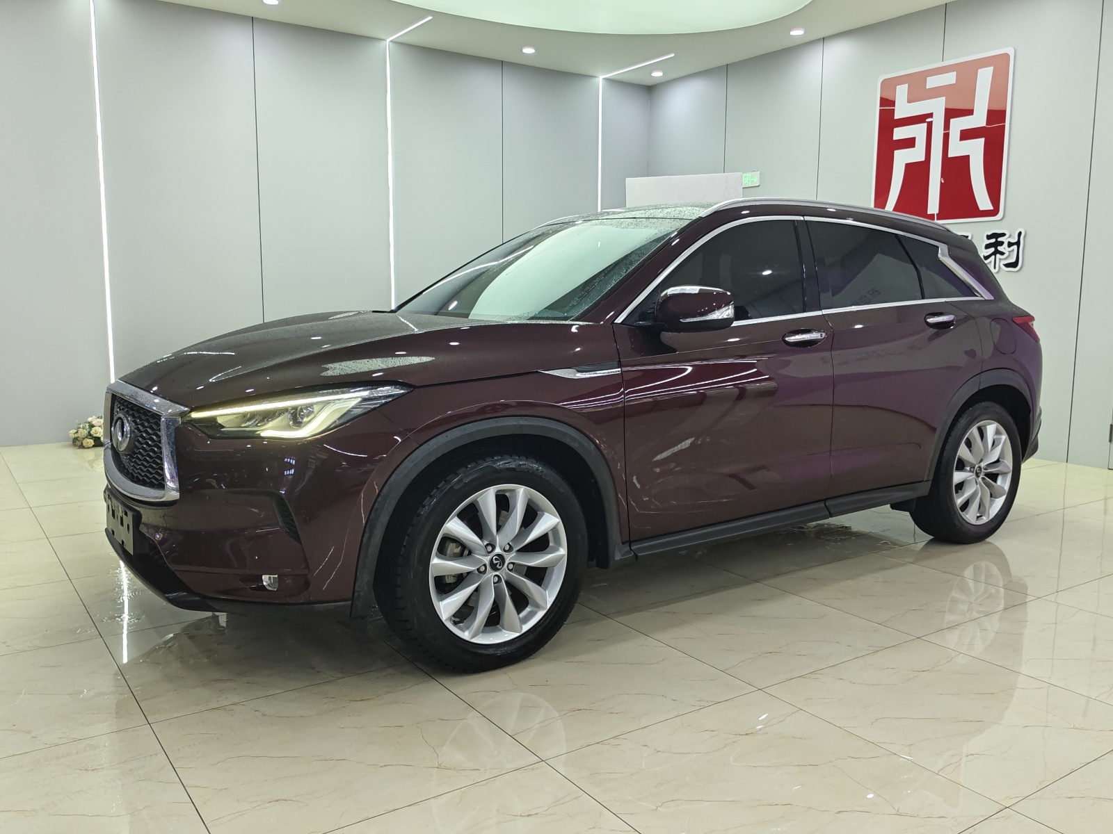 MY2018 Infiniti QX50 2.0T 2WD Fashion Version