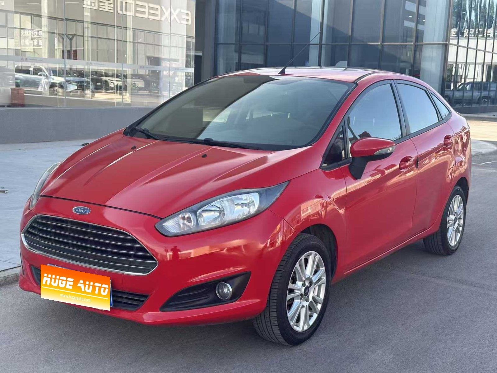 MY2013 Fiesta Sedan 1.5L AT Tasty Version