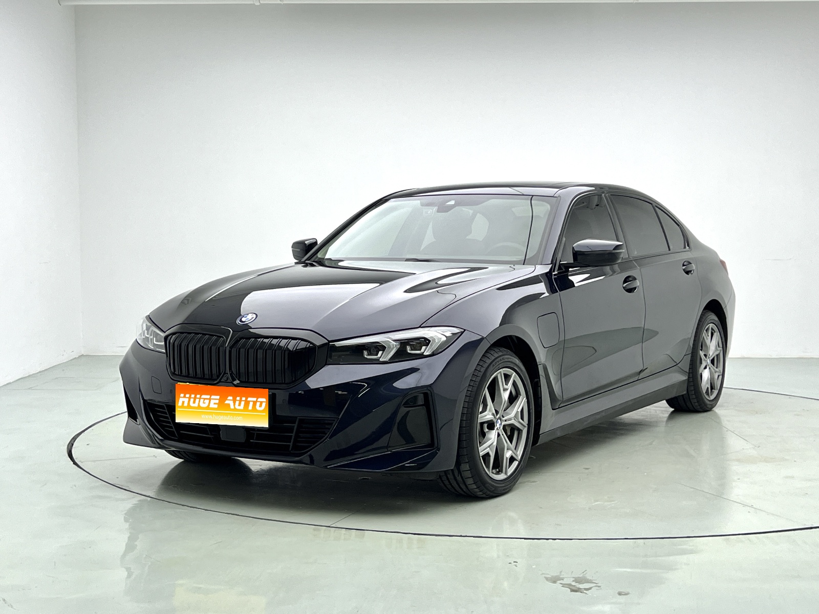 MY2025 BMW i3 eDrive 35 L