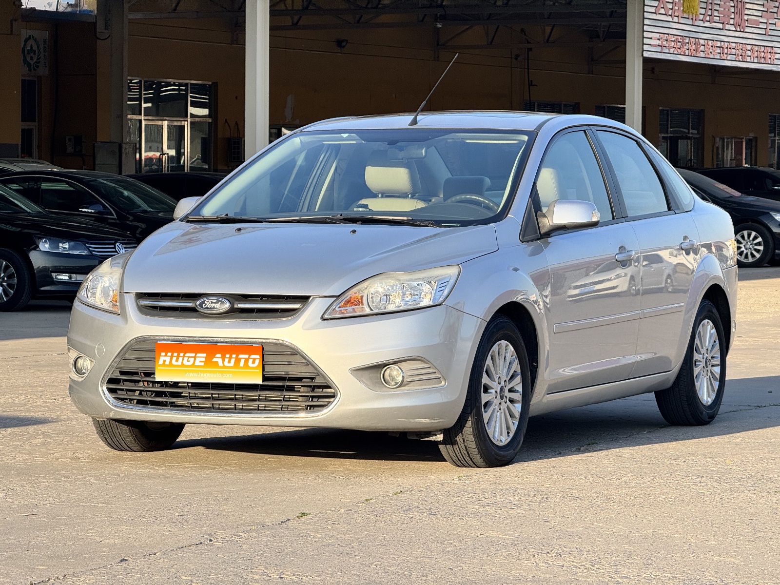 MY2013 Focus Sedan Classic 1.8L AT Basic 