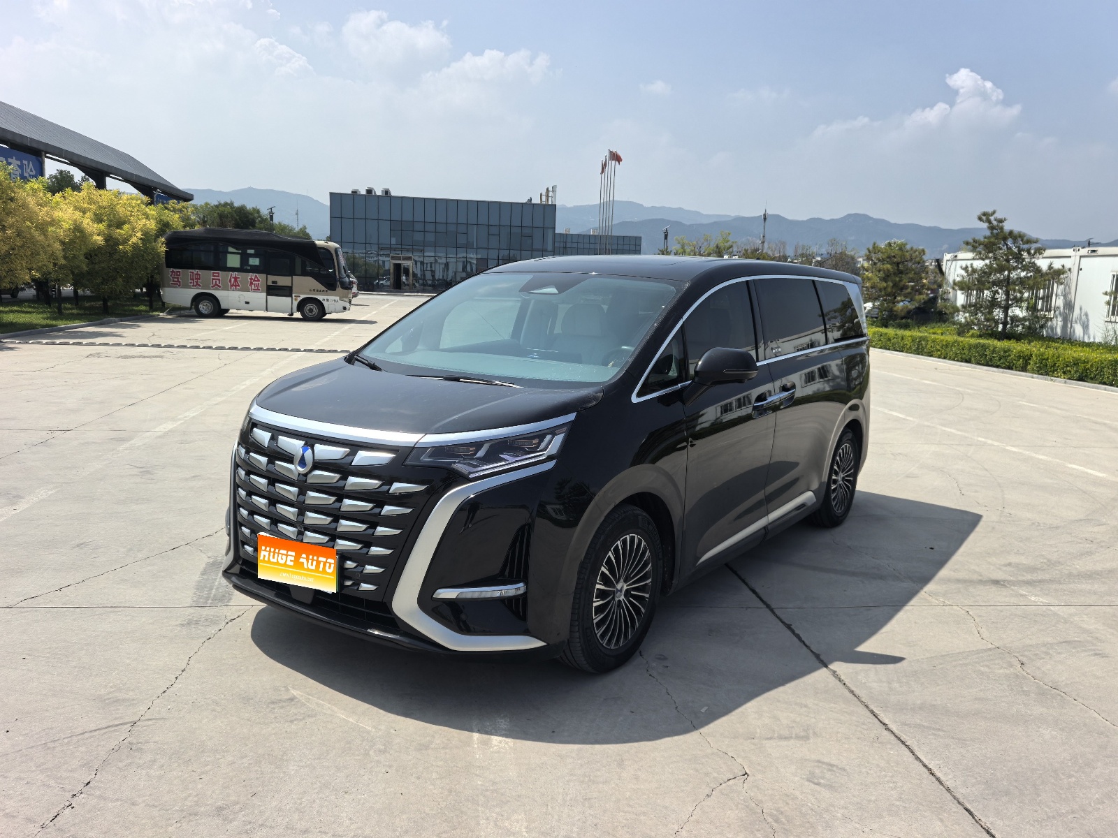 MY2022 DENZA D9 DM-i 945 Luxury