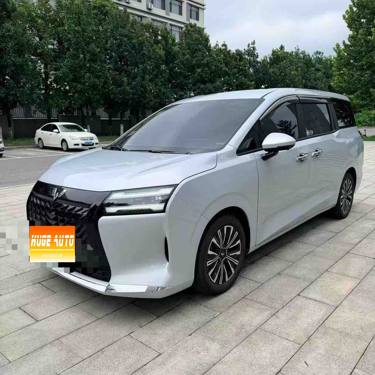 MY2025 Starlight 730 PHEV 125km Luxury