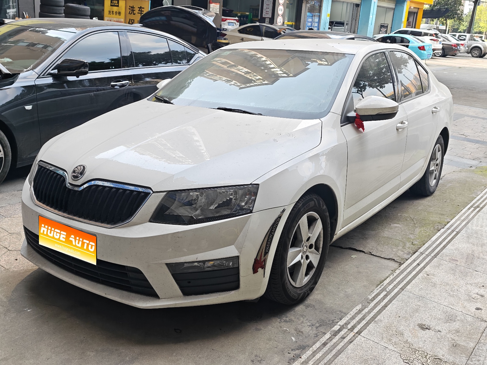 MY2017 Octavia Classic 1.6L MT Comfort Version 