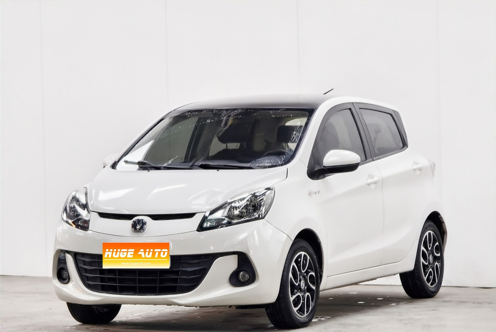 MY2015 Benni 1.4L IMT Sunroof National IV 