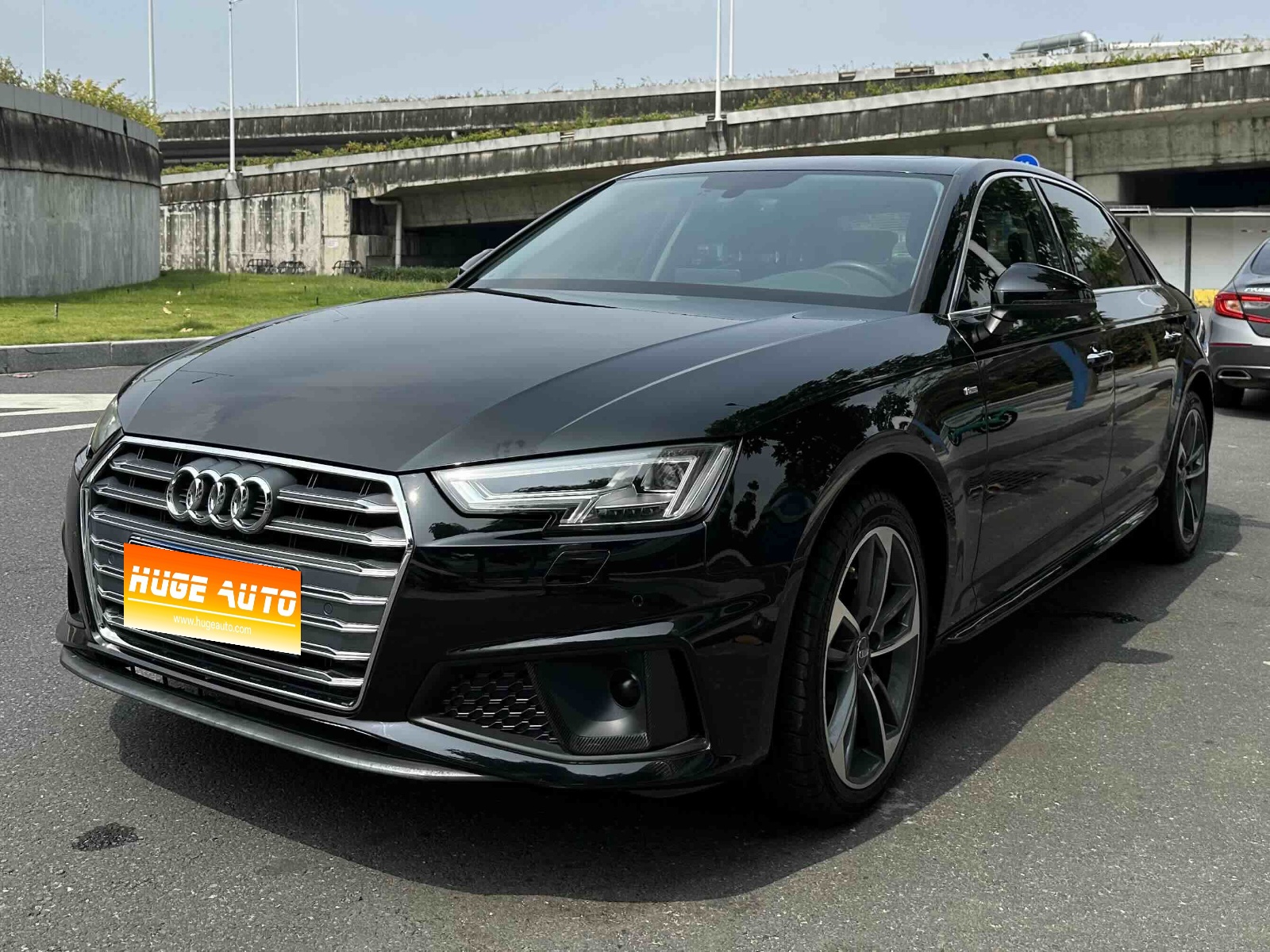 MY2019 Audi A4L 40 TFSI Fashion Version National VI