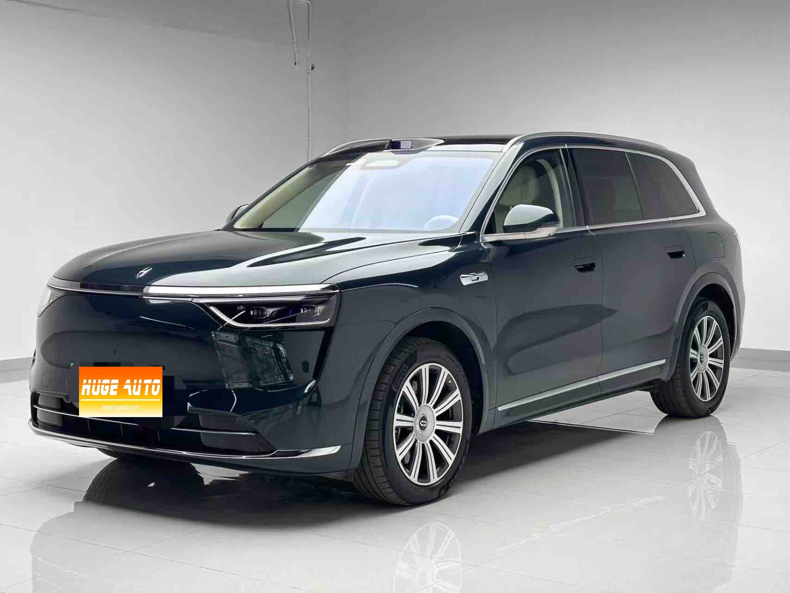 MY2025 AITO M8 REEV Max+ 53.4kWh 6 Seats 192-Line LiDAR