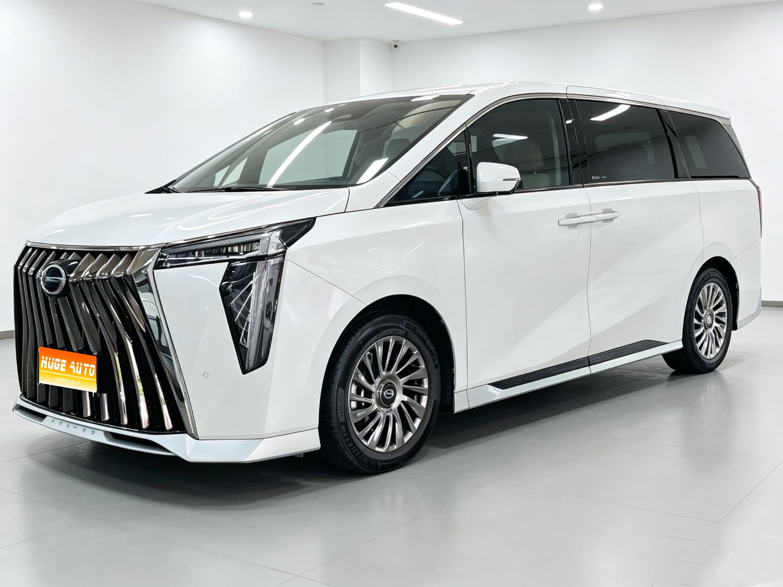 MY2023 Trumpchi M8 Grandmaster Hybrid Distinguished Version